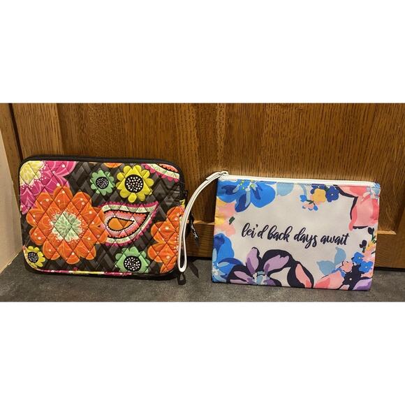 Vera Bradley Cosmetic Bags Lot Of 2 Makeup Toiletry - Picture 2 of 6